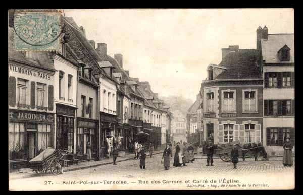 FRANCE, Saint-Pol-sur-Ternoise, Rue des Carmes, devant magasins, anim&eacute; (62)
