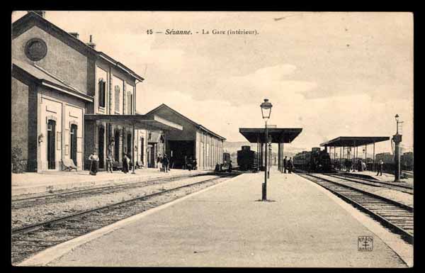 FRANCE, Sezanne, gare interieure, steam train &agrave; vapeur (51)