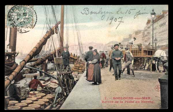FRANCE, Boulogne-sur-Mer, Retour de la Peche au Hareng, anim&eacute;  (62)